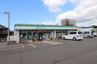 ファミリーマート南斎院町店まで387m