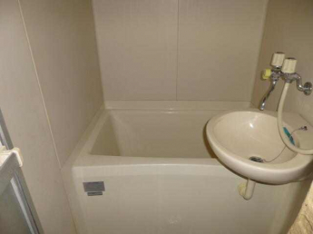 オクトワール松山土居田東館の画像