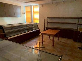 四国中央市川之江町栄町の店付住宅の画像