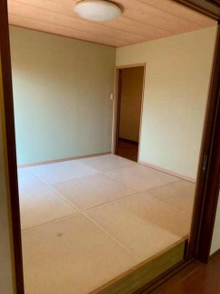 四国中央市川之江町栄町の店付住宅の画像