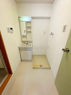 【洗面所】