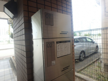 宅配ボックスあります