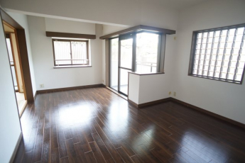 【居間・リビング】