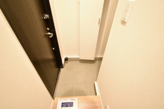 【玄関】
