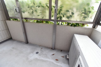 【バルコニー】