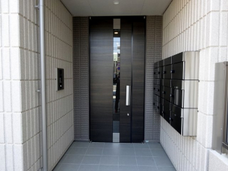 【エントランス】