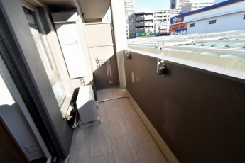 【バルコニー】