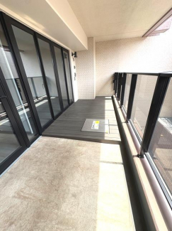 【バルコニー】