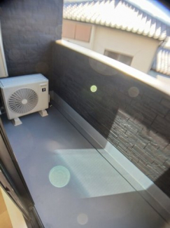 【バルコニー】