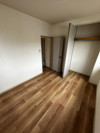 洋間にはクローゼットもあります