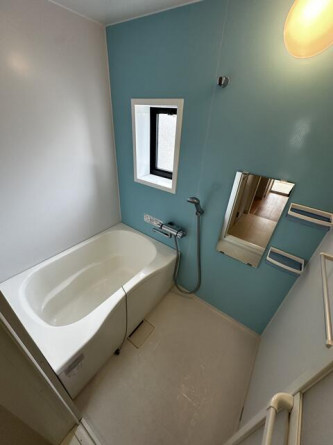 浴室窓付きだから明るく良いです