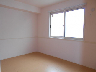 新居浜市久保田町３丁目のアパートの画像