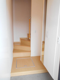 新居浜市久保田町３丁目のアパートの画像