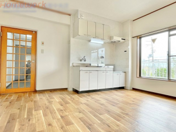 【居間・リビング】