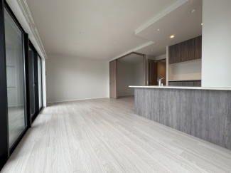 【居間・リビング】