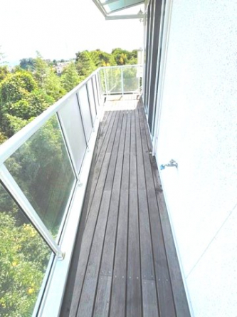 【バルコニー】