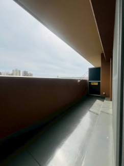 【バルコニー】