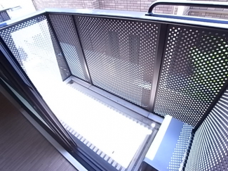 【バルコニー】