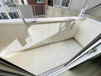 【バルコニー】