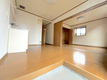 ゆったり過ごせるリビングです