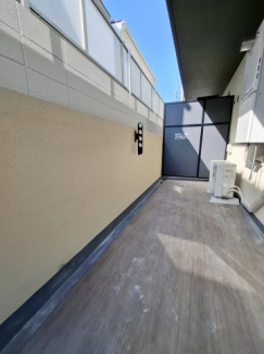 【バルコニー】