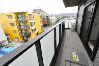 【バルコニー】