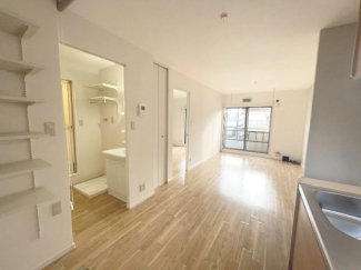 ゆったり過ごせるリビングです