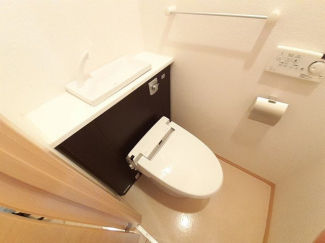 シンプルで使いやすいトイレです