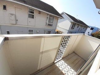 陽当たり良好なバルコニーです