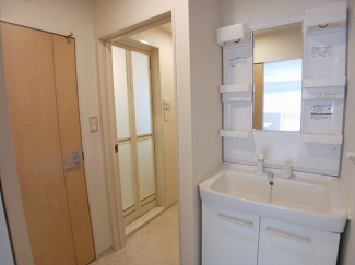 スペースが確保できる洗面所です