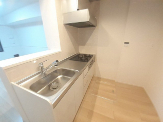 コンパクトなキッチンで掃除もラクラク