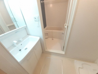 広い洗面スペース