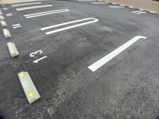 駐車場に車を止められます