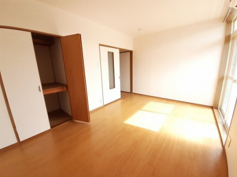 中はこのようになっています