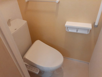 シンプルで使いやすいトイレです