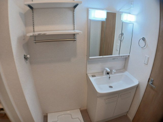 スペースが確保できる洗面所です