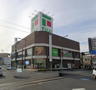 フジ本町店まで236m