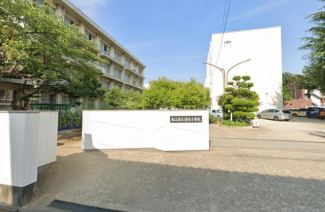松山市立清水小学校まで522m