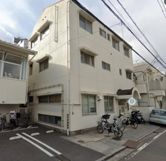 勝山幼稚園まで449m