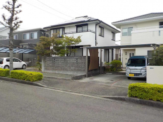 前面に歩道があり１台駐車可能