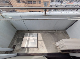 【バルコニー】