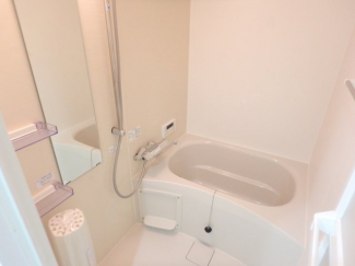 日々の疲れを癒すお風呂付です