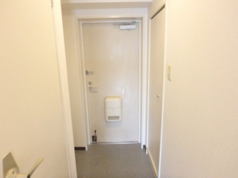 ゆったりとした玄関です