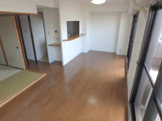 ゆったり過ごせるリビングです