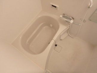 日々の疲れを癒すお風呂付です