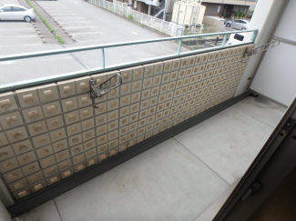 陽当たり良好なバルコニーです