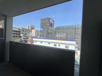 【バルコニー】