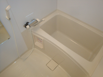 参考、同建物・反転間取りの号室