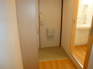 参考、同建物・反転間取りの号室