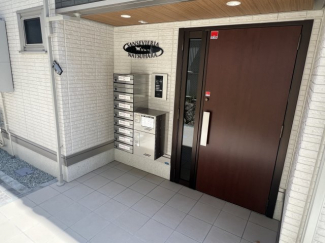 【エントランス】